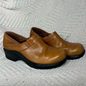 Ariat Women’s size 9B Brown Leather Clogs